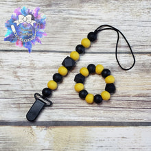 Load image into Gallery viewer, Hogwarts Paci Clip + Freezer Teether combos Collection